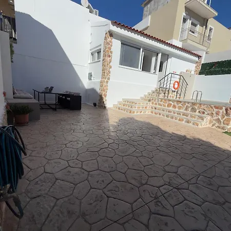 Katsaras Sunset & Pool House *